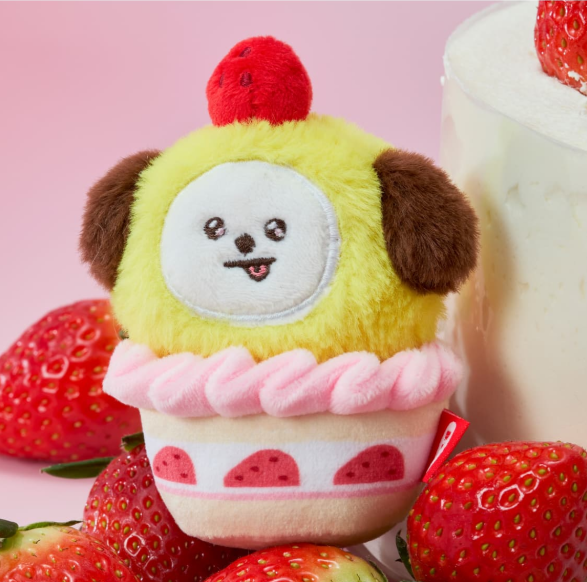 BT21 Strawberry Party Strawberry Tart Doll Keyring CHIMMY