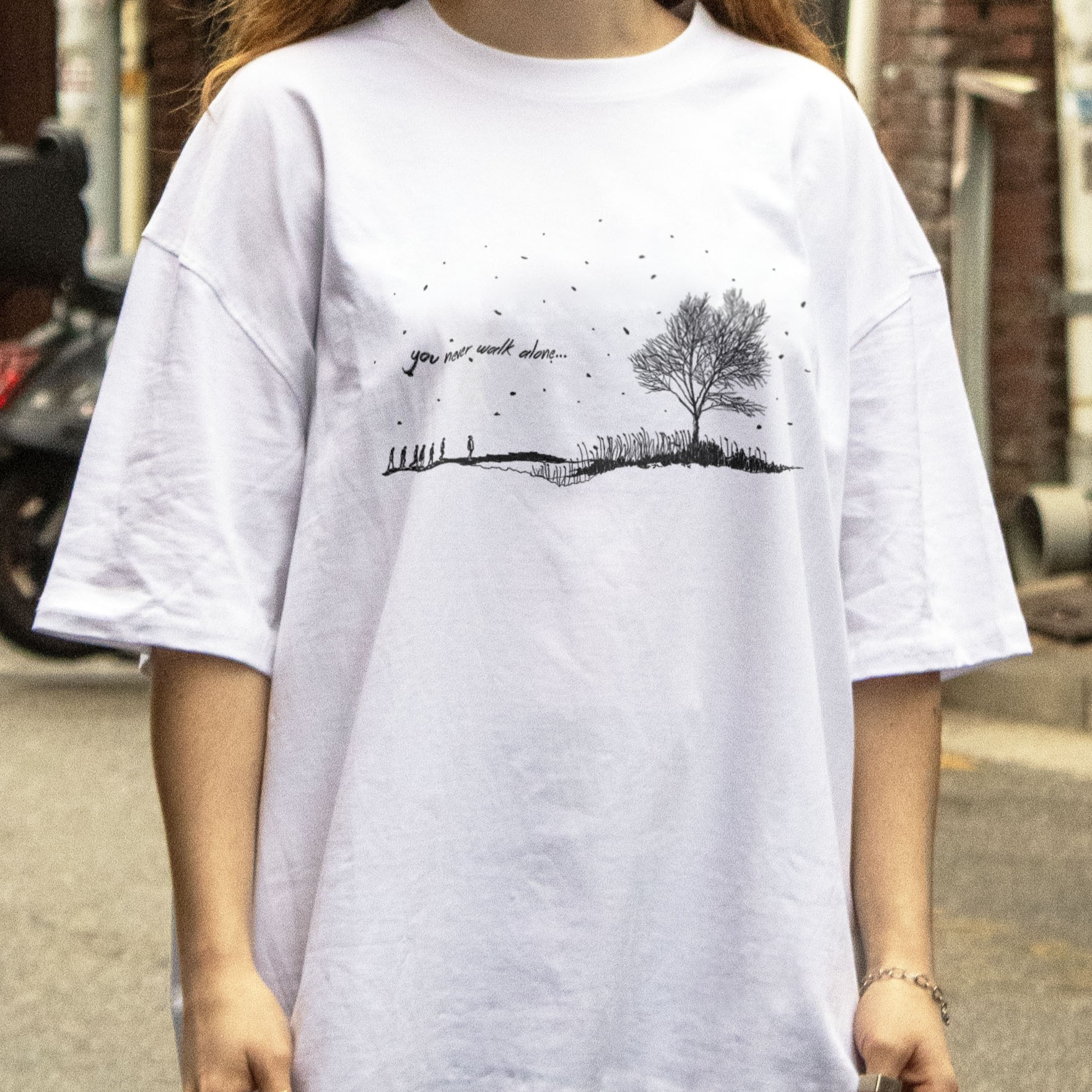 Nunchi7 Never Walk Alone Tee - WHITE - M Size