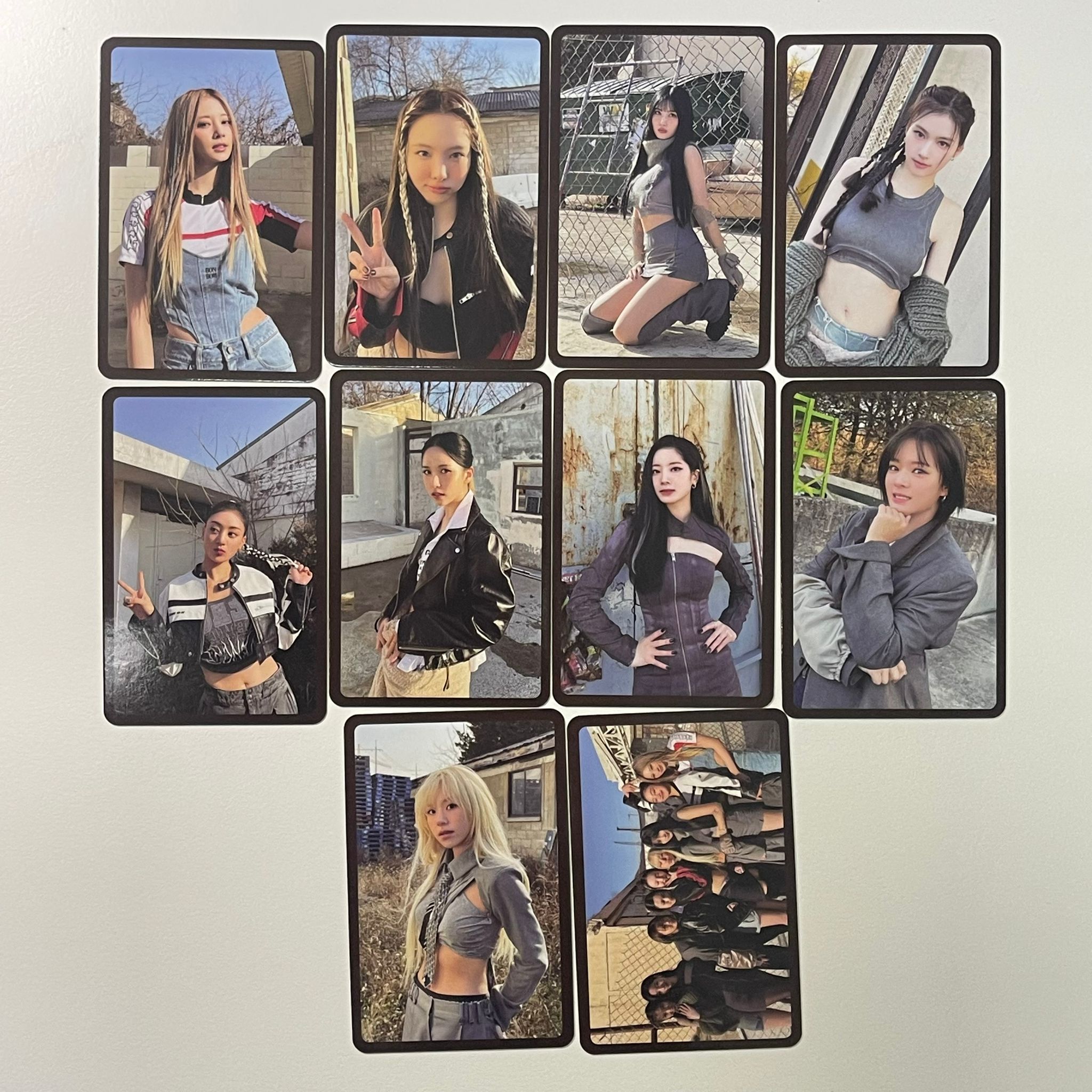 READY TO BE Photocard Set To Black Ver.