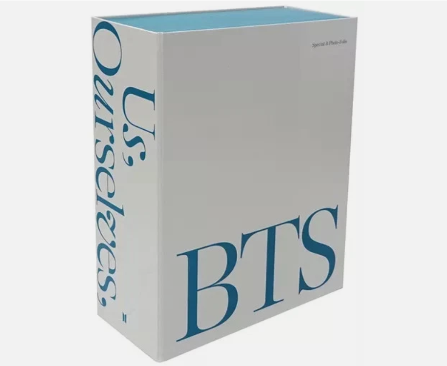 First Press only  Outbox Special 8 Photo-Folio Us, Ourselves, and BTS