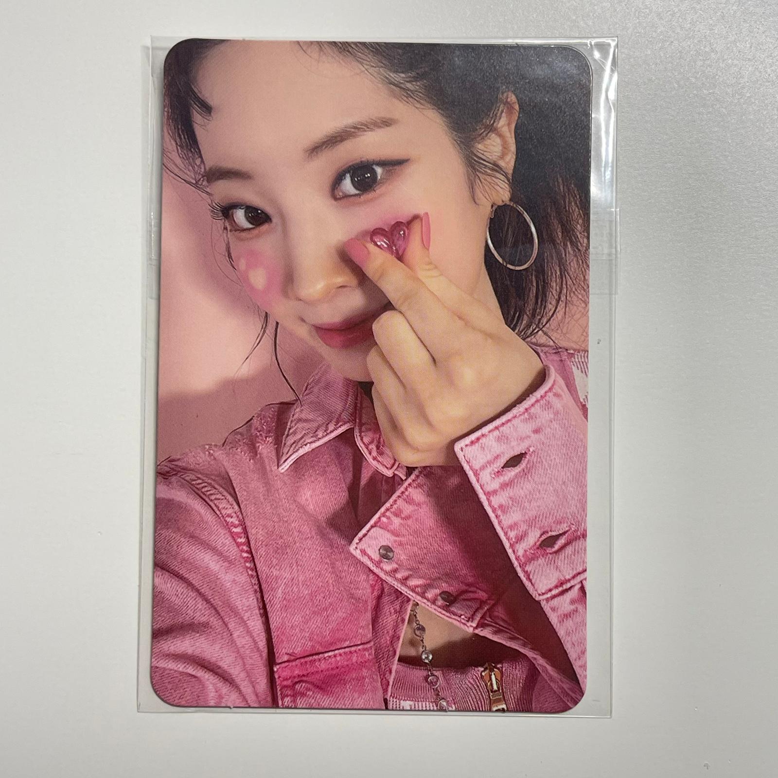 Formula of Love : O+T= 3 Official Photocard Dahyun ver 04