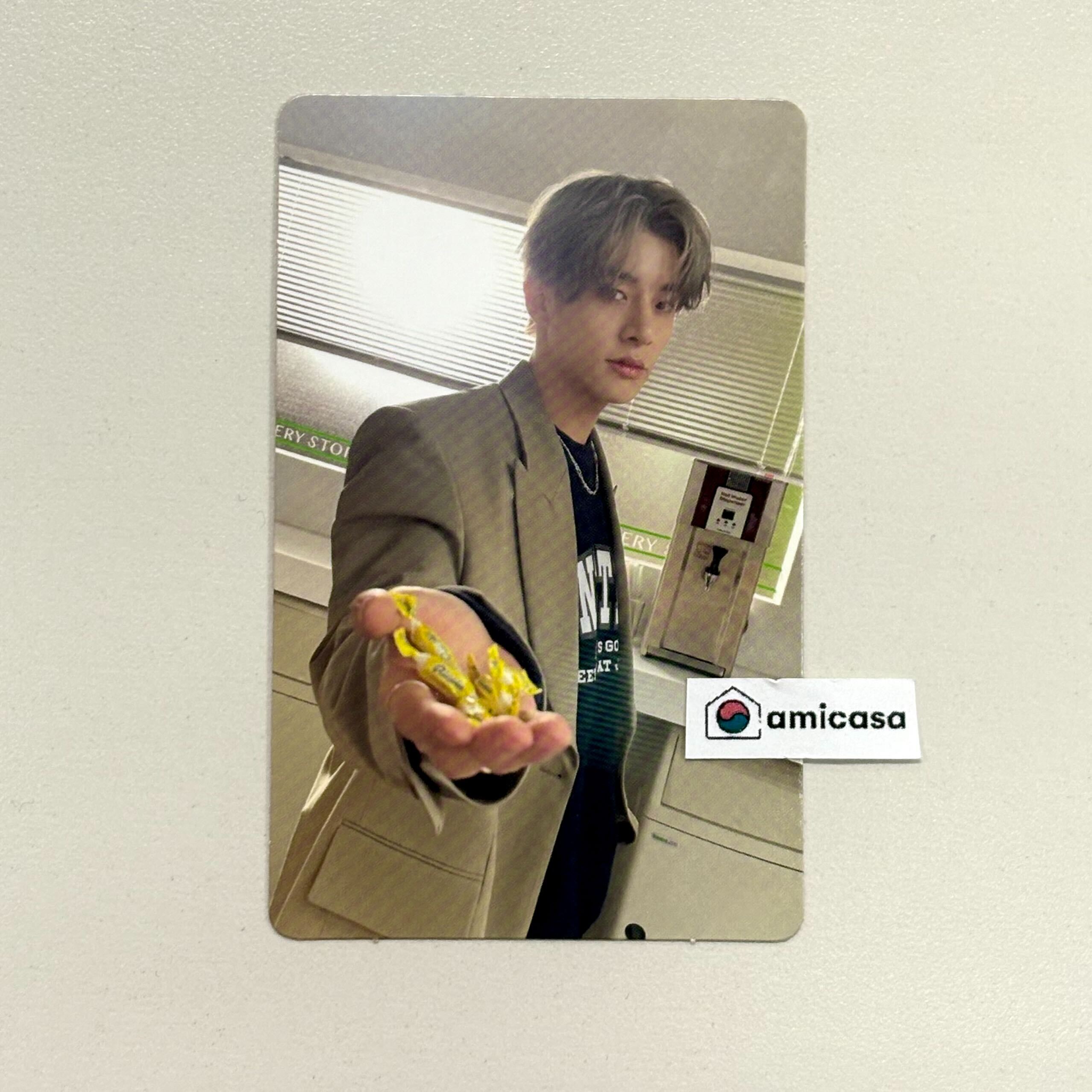 (Enhypen) Manifesto Day1  ¨J¨ Regular version -JAKE