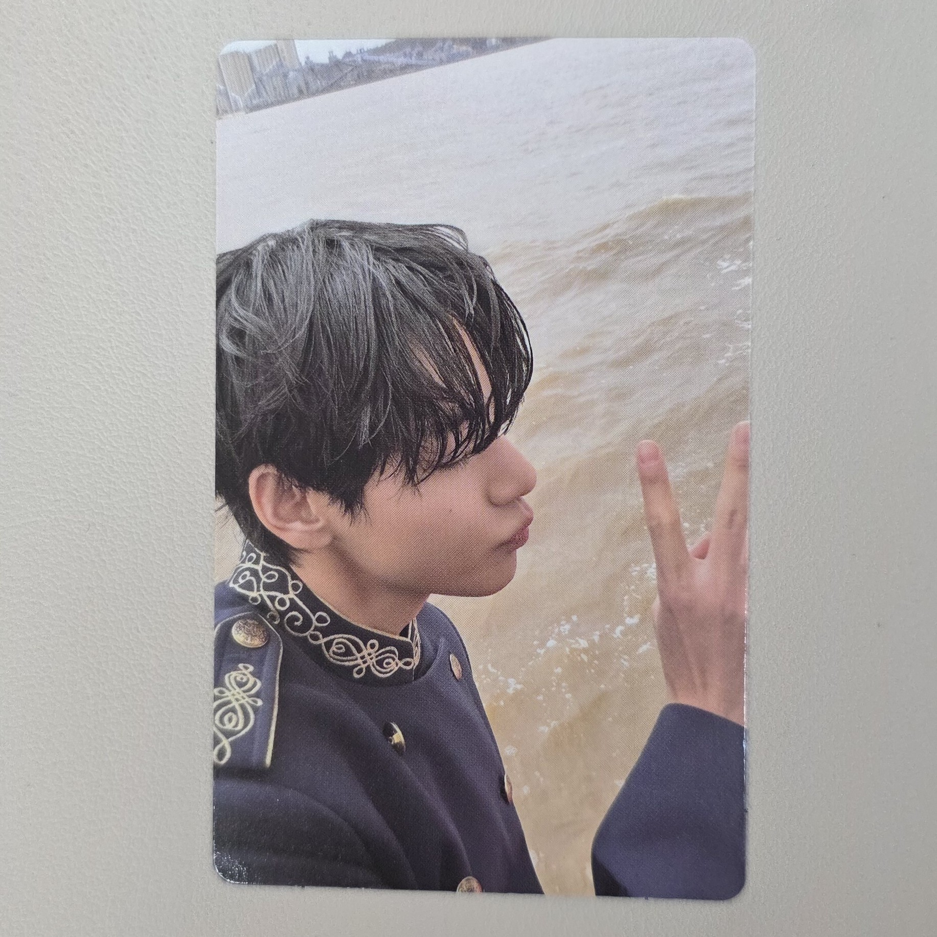 Arirang Weverse Lucky Draw Photocard - V