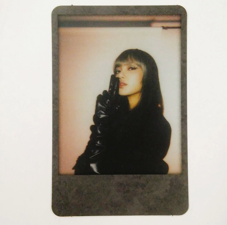 KILL THIS LOVE PHOTOCARD OFFICIAL - BLACK VER 1 - LISA